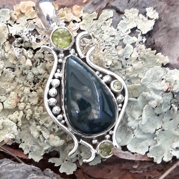 Ocean Jasper & Peridot  Sterling Silver Pendant - Picture 7 of 8